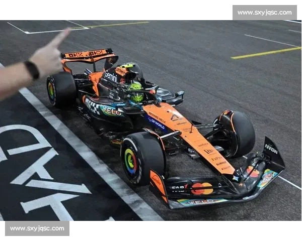 F1年度总冠军背后的赛季精彩瞬间与车手荣耀解析